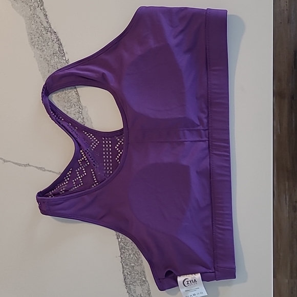 Zyia Bomber Bra - Picture 3 of 7